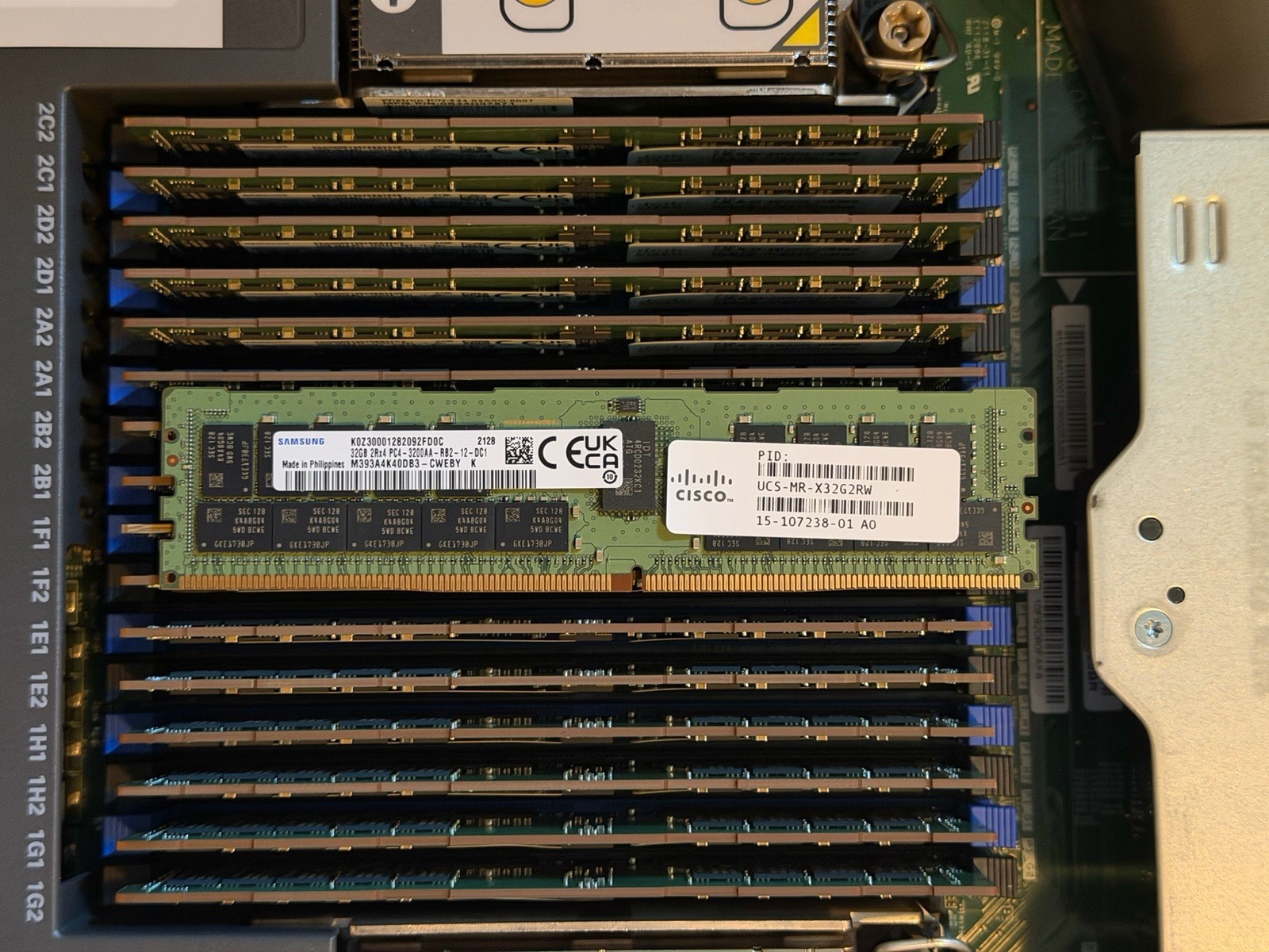 Samsung 32 GB 2RX4 PC4-3200AA Memory Module (M393A4K40DB3-CWE)