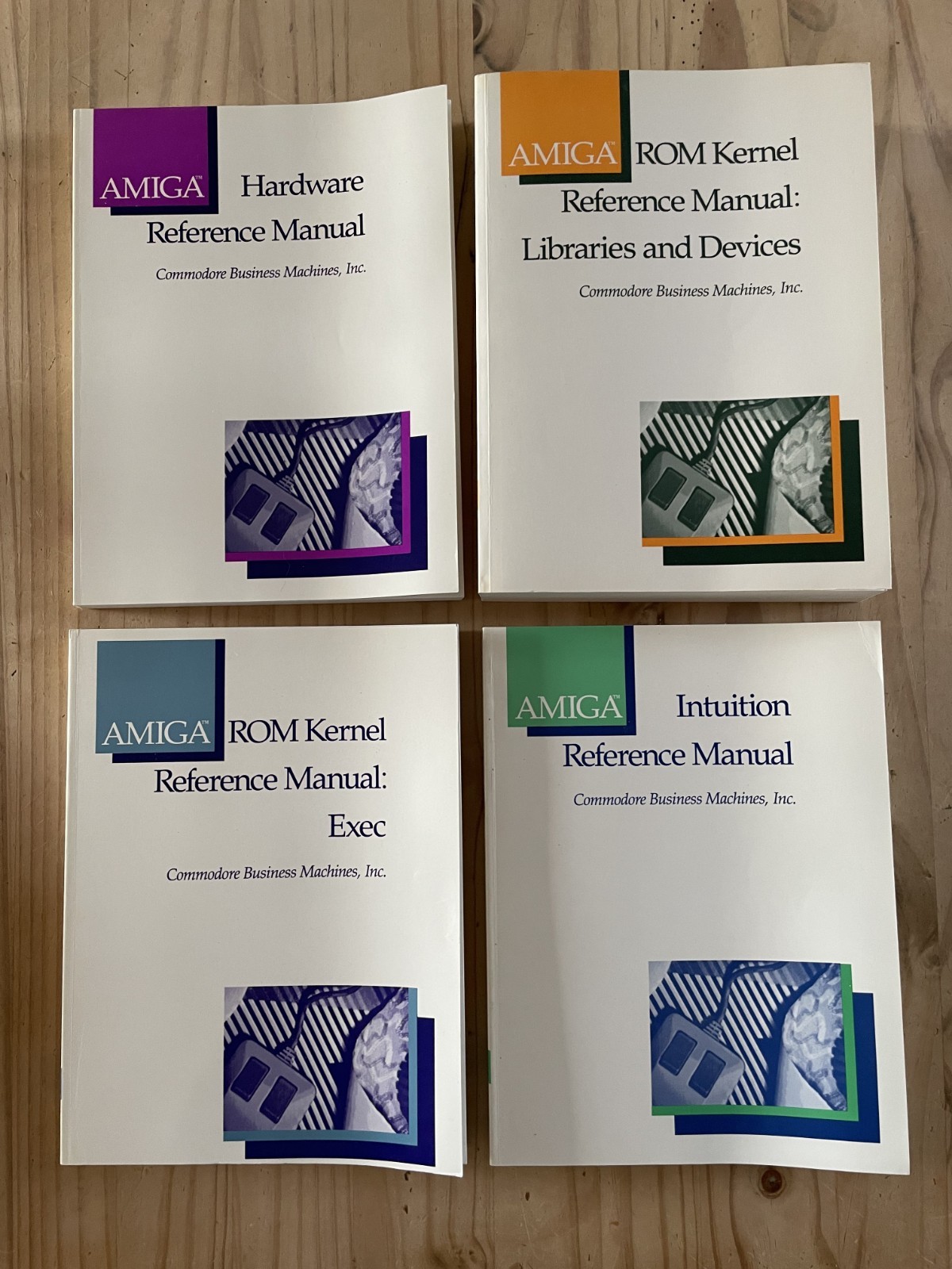Amiga Reference Manuals – Original 4-Book Set (1986–1987) Amiga Reference Manuals – Original 4-Book Set (1986–1987)
