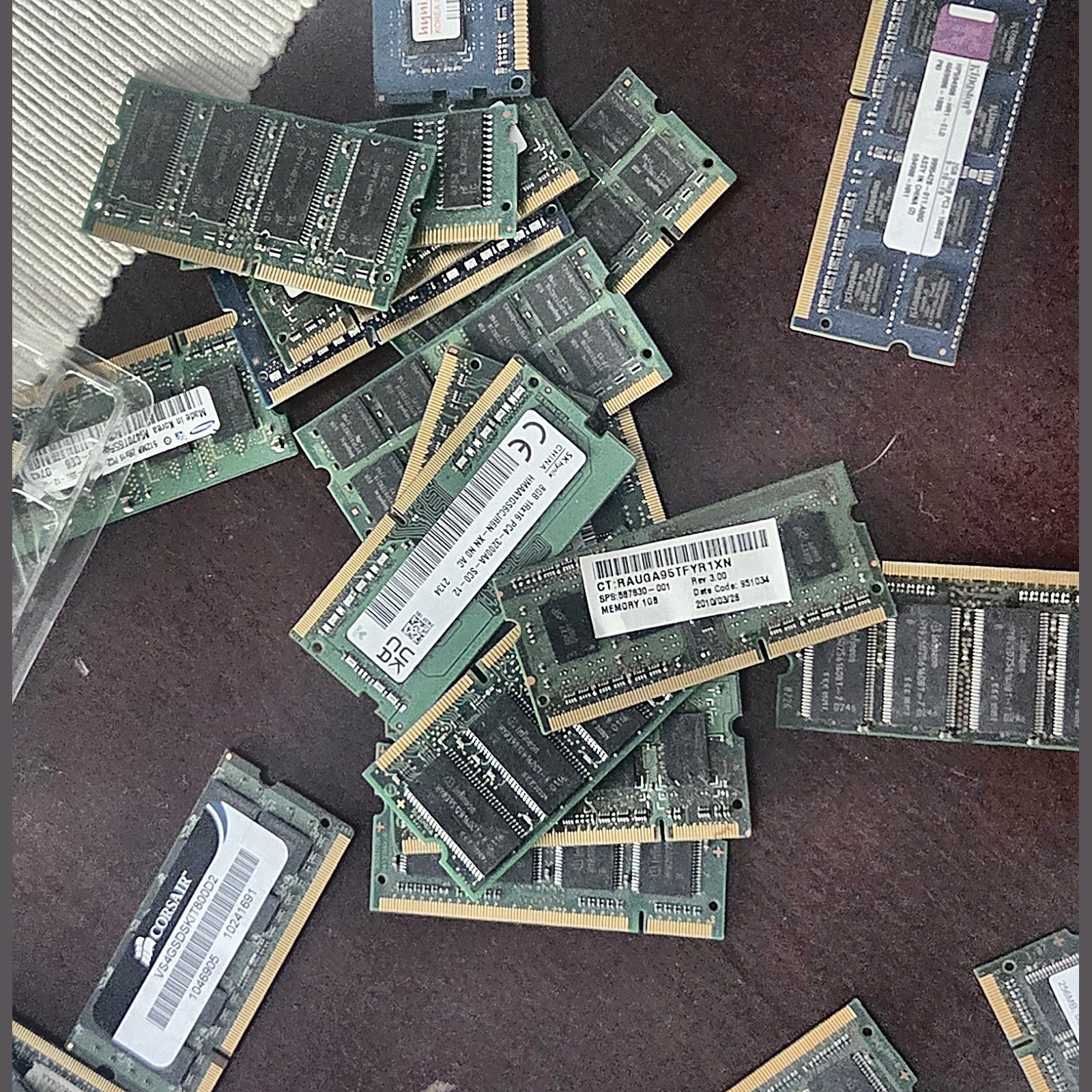 Lot of 20+ Vintage RAM Sticks DDR/DDR2/DDR3 Laptop and Desktop, Untested