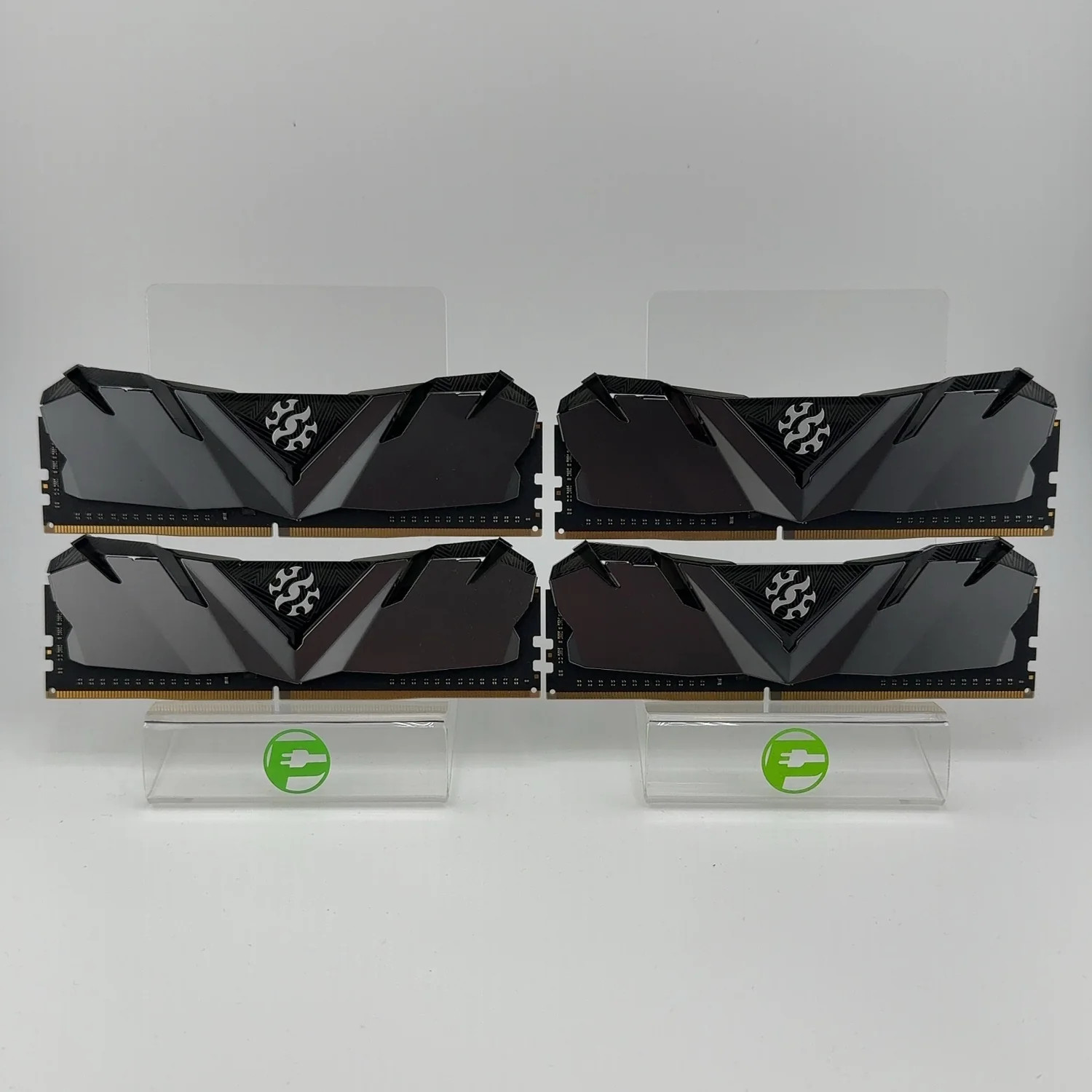 XPG GAMMIX D10 32GB (4x8GB) RAM DDR4 3000MHz AX4U300038G16A-DB30