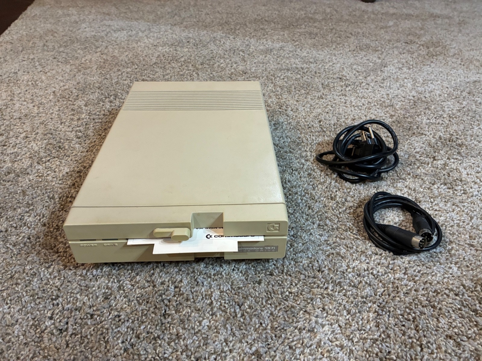 Commodore 1571 Disk Drive TESTED WORKING C128