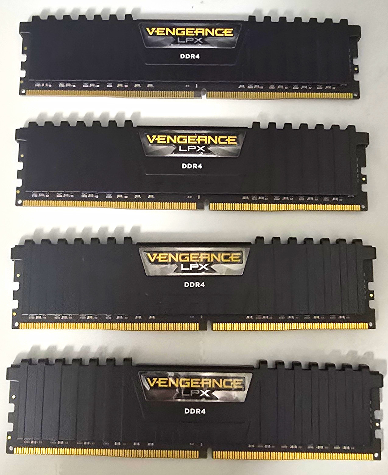 128GB Corsair Vengeance LPX DDR4 3200MHz CL16 Desktop RAM (4x32GB) Tested 128GB Corsair Vengeance LPX DDR4 3200MHz CL16 Desktop RAM (4x32GB) Tested
