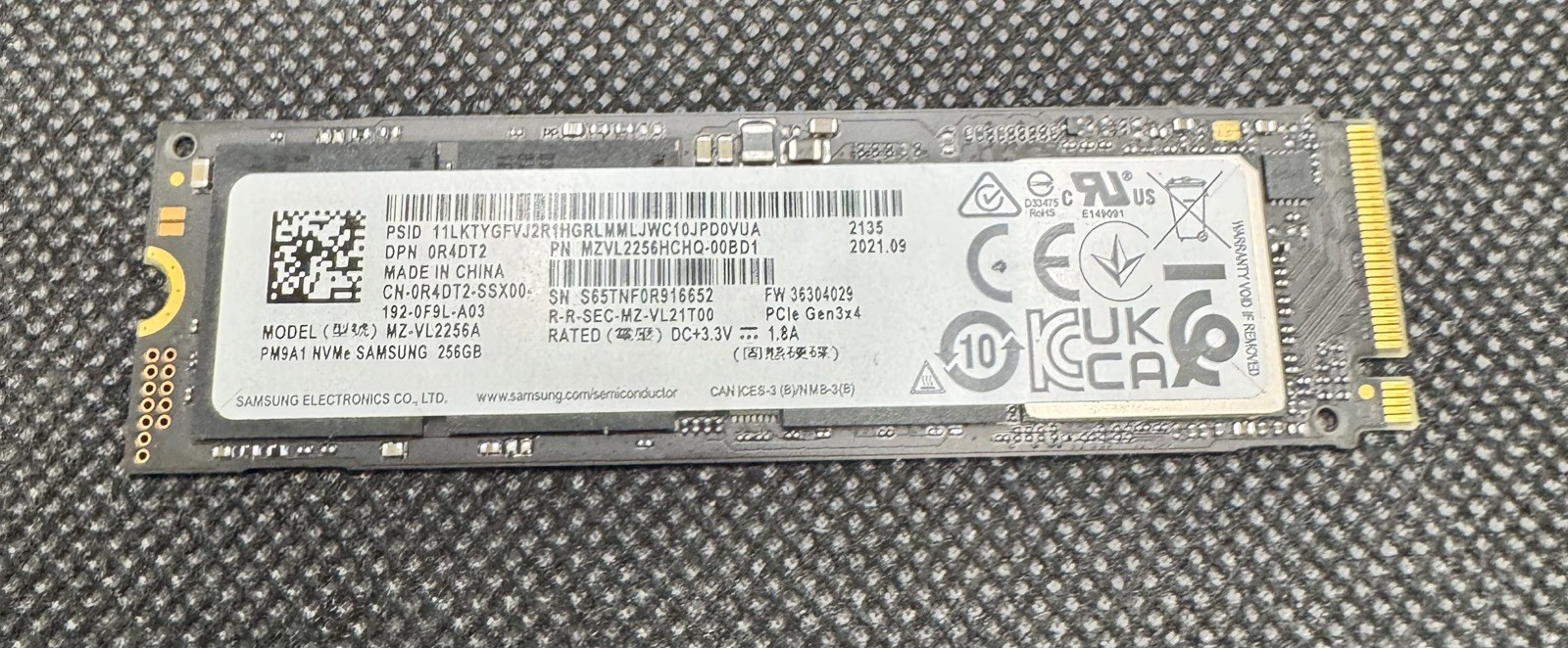 Samsung PM981a 256GB SSD M.2 OEM Samsung PM981a 256GB SSD M.2 OEM