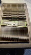Lot 50x Samsung 32GB DDR4-2400T ECC 2Rx4 PC4-19200 M393A4K40BB1-CRC0Q Server RAM picture