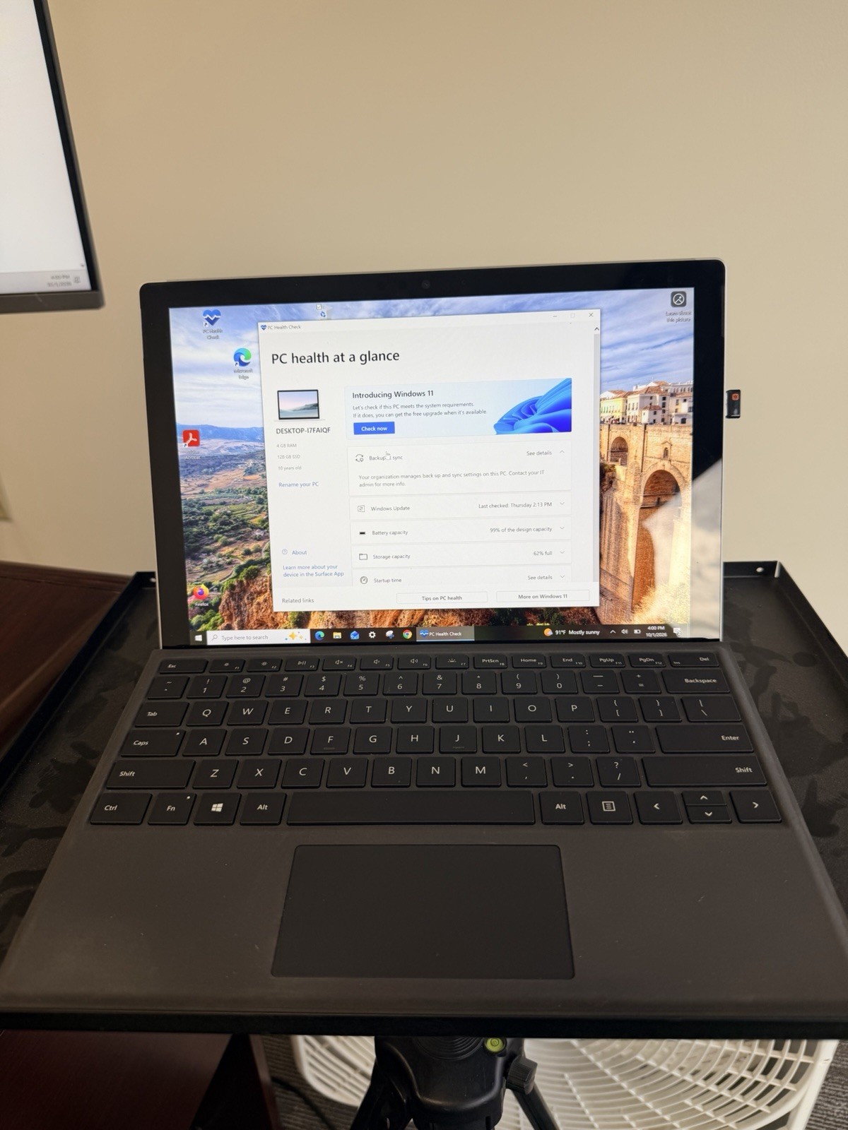 Microsoft Surface Pro 5 Silver 128GB SSD 4gb RAM
