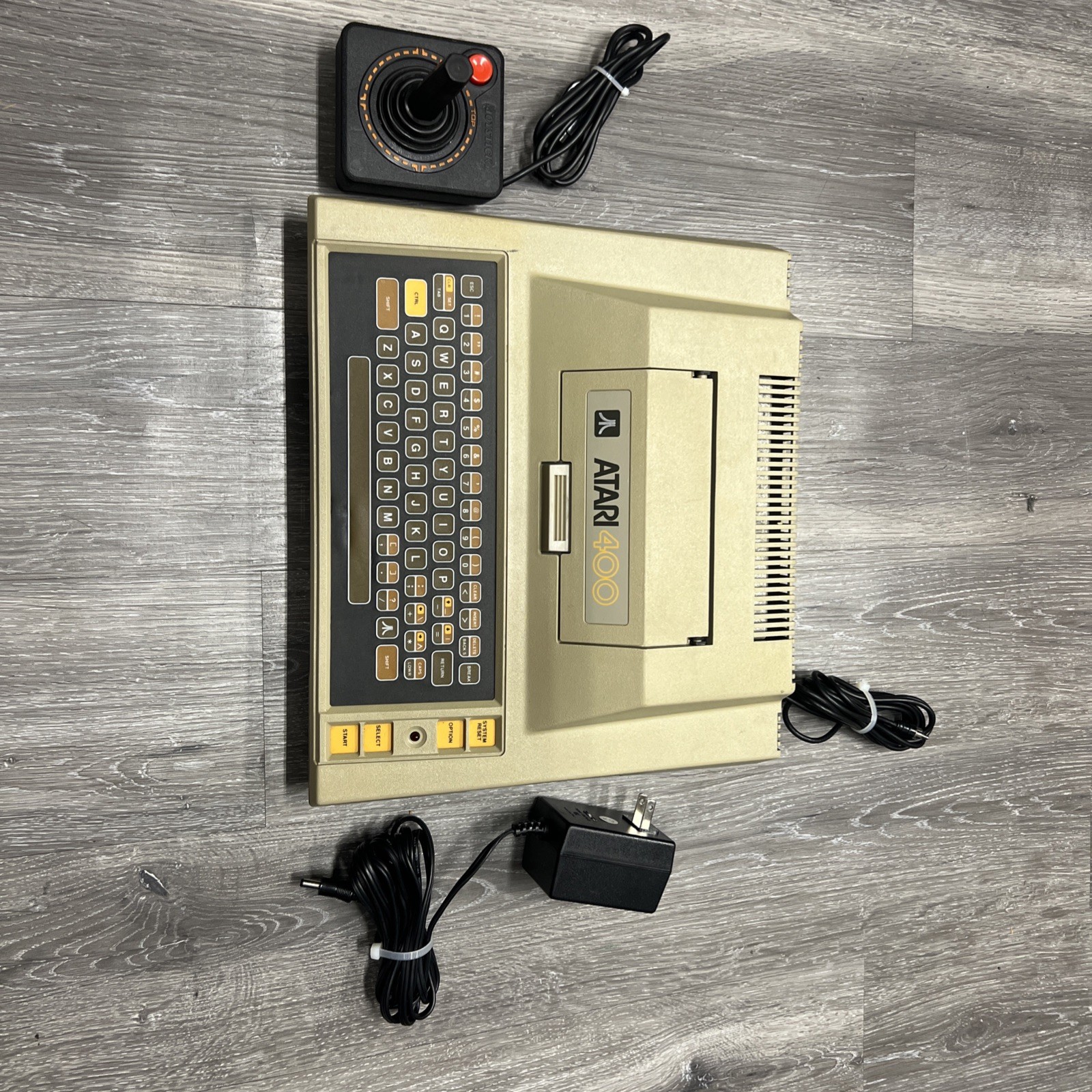 Atari 400 Home Computer System includes Power Cord Untested With Atari Controler Atari 400 Home Computer System includes Power Cord Untested With Atari Controler