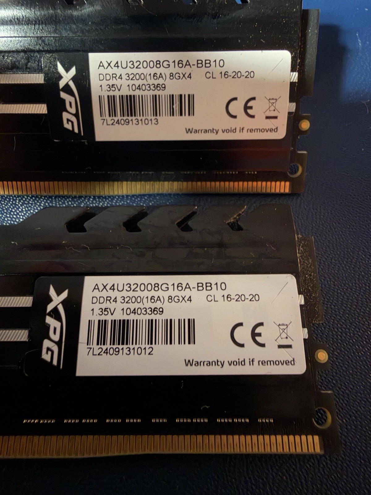 Adata XPG Gammix D10 16GB Kit (2x8GB) DDR4 3200MHz CL16 [AX4U32008G16A-BB10]