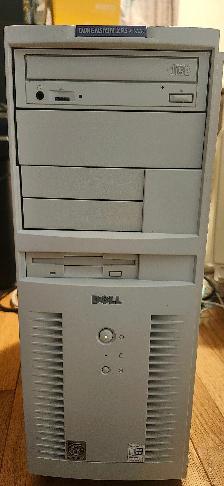 Vintage Windows 95 PC Dell Dimension XPS M233s w/ Pentium MMX 64MByte RAM 2GB HD