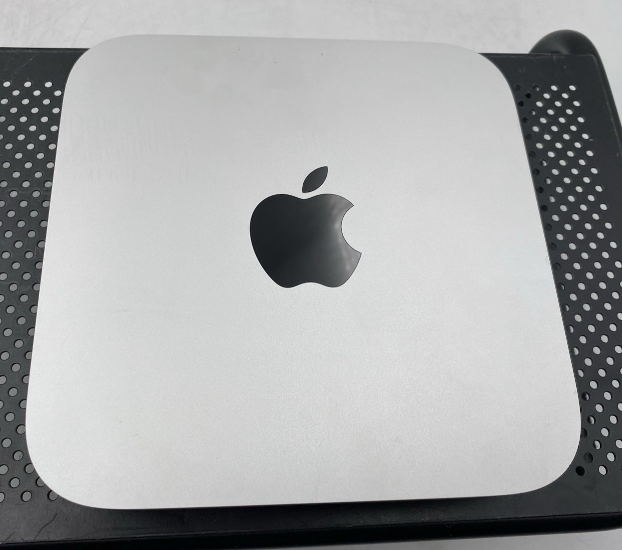 2023 Apple Mac Mini M2 8 Core CPU 10-Core GPU 8GB RAM 256GB SSD MMFJ3LL/A 2023 Apple Mac Mini M2 8 Core CPU 10-Core GPU 8GB RAM 256GB SSD MMFJ3LL/A
