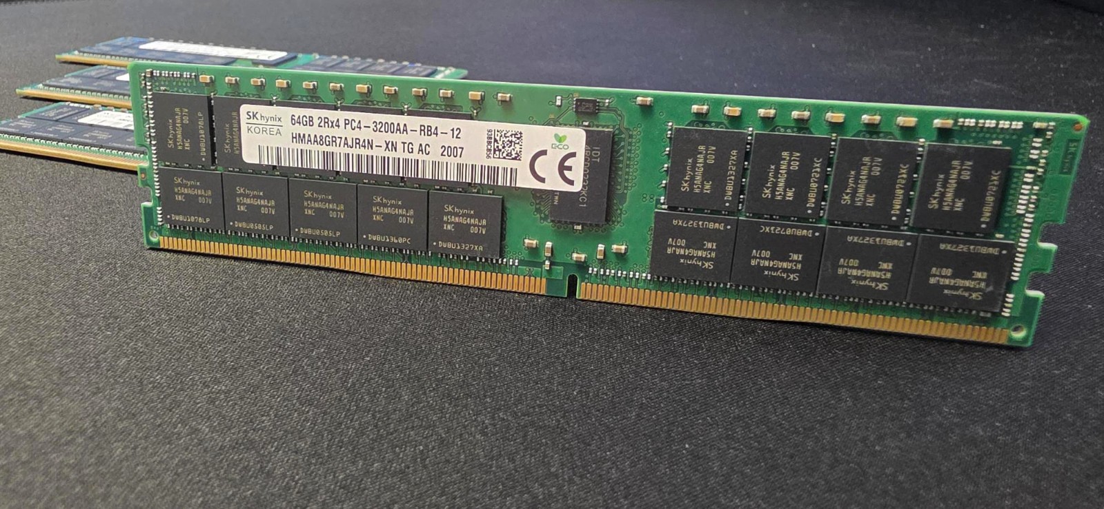 4x SK hynix 64GB DDR4-3200 ECC RDIMM 2Rx4 HMAA8GR7AJR4N-XN 256GB TESTED