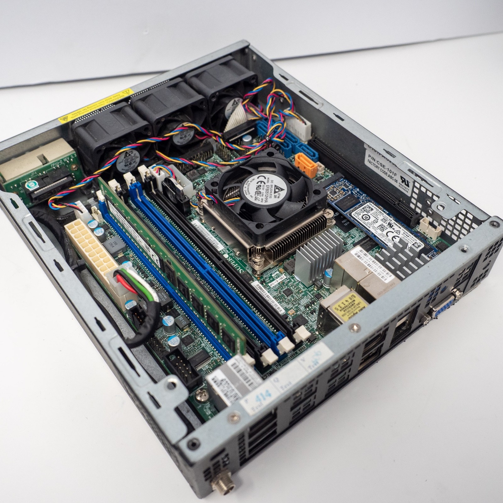 Supermicro E200-8D Xeon D-1528 8GB RAM 256GB SSD 2x10GbE X10SDV-6C-TLN4F w/ PSU