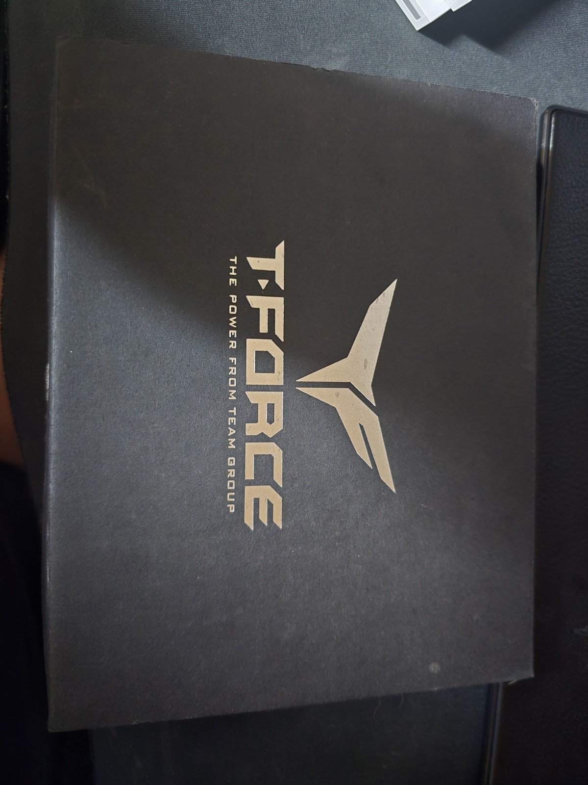 Teamgroup T-Force Xtreem ARGB 4000MHz CL18 DDR4 32GB (2x16B)  BLUE