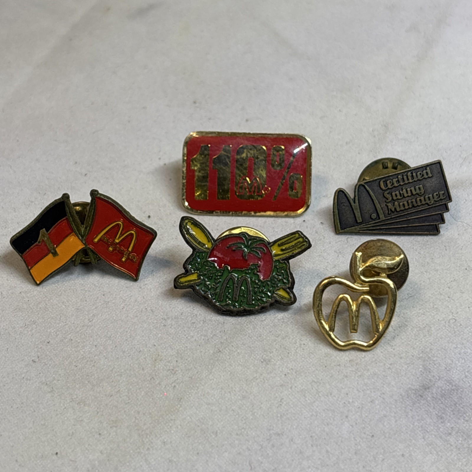 McDonalds Apple Teacher Pin vintage, Swing Manager, Germany Flag, Salad, 110% McDonalds Apple Teacher Pin vintage, Swing Manager, Germany Flag, Salad, 110%