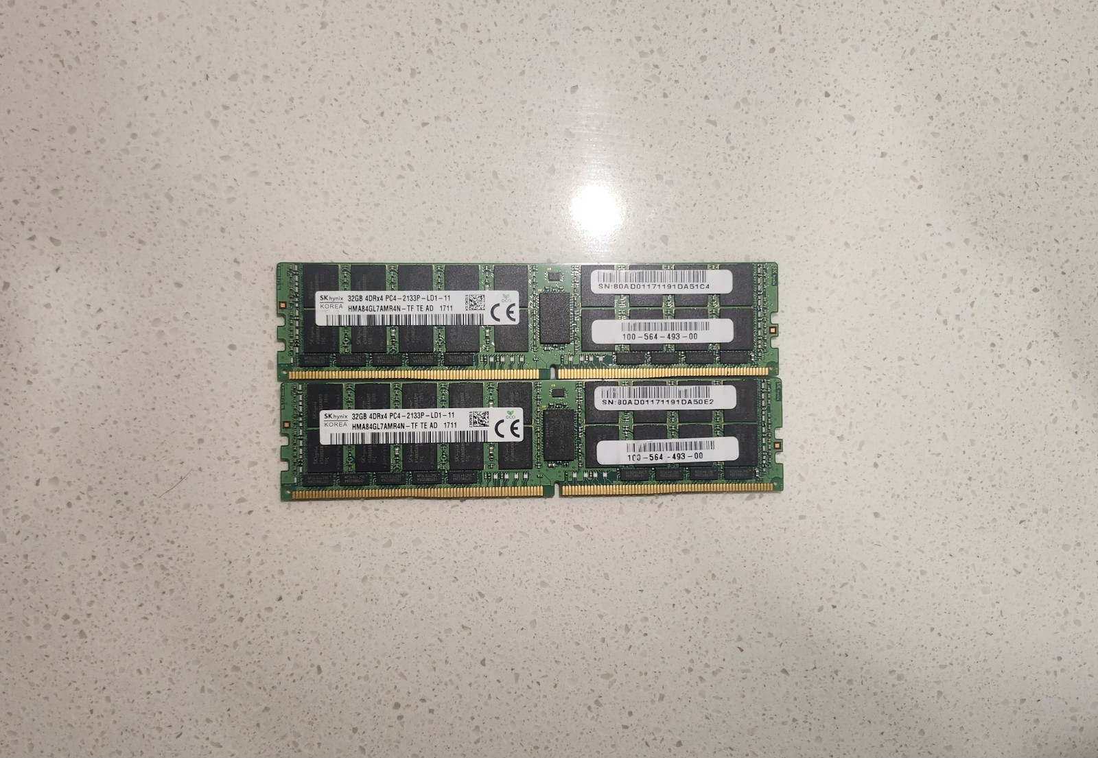 SK hynix 64GB KIT (2x 32GB) 4DRx4 DDR4 2133MHz HMA84GL7AMR4N-TF ECC Server Ram