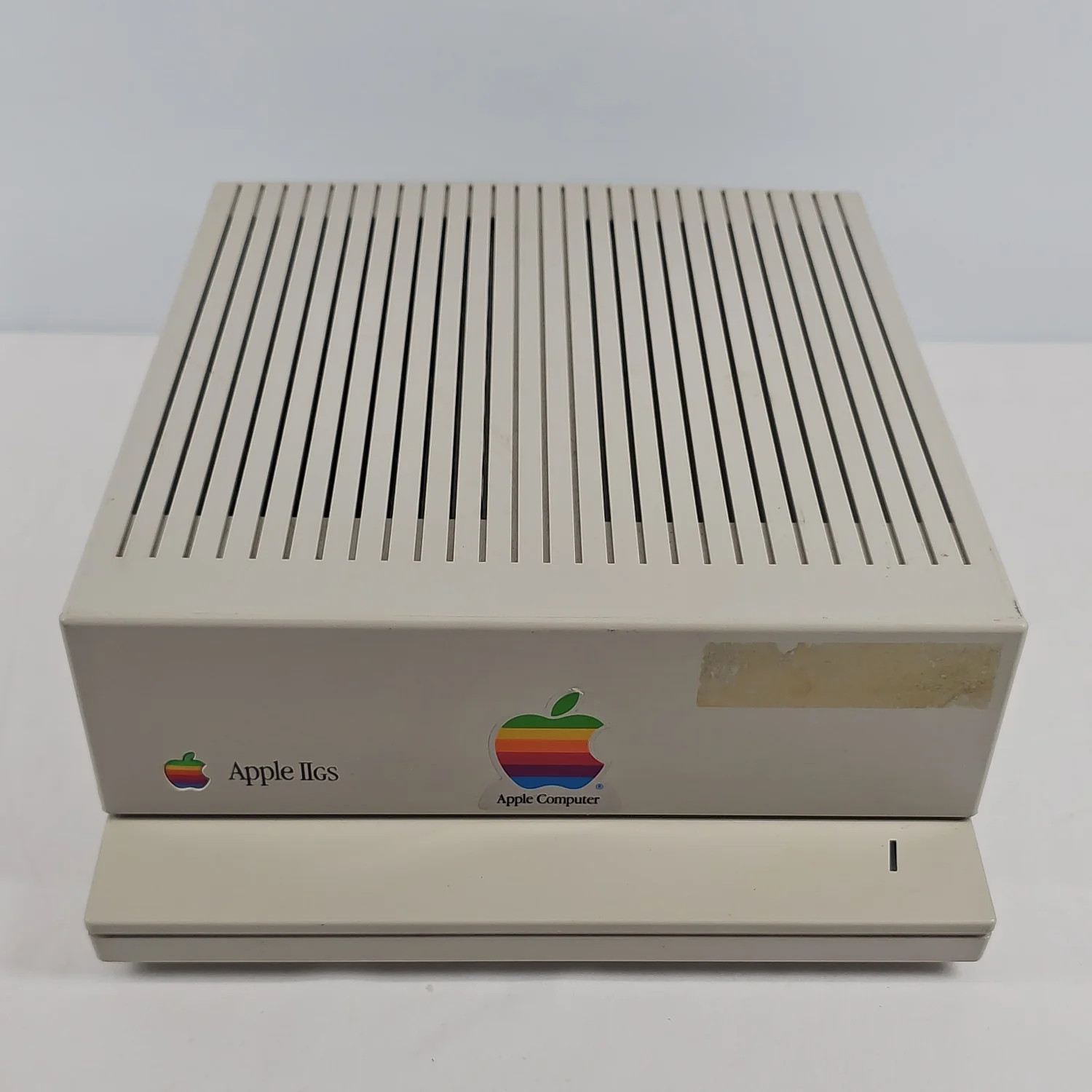 Apple IIGS Vintage Personal Computer A2S6000 Apple IIGS Vintage Personal Computer A2S6000