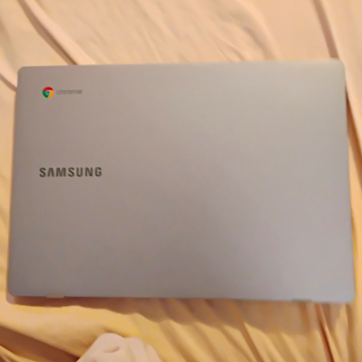 Samsung Chromebook 11in Silver Intel Celeron Chrome OS Wi‑Fi Webcam Charger