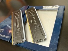 Crucial Ballistix Max RGB 32GB (2x16GB) RAM DDR4 4400MHz BLM2K16G44C19U4BL Mint picture