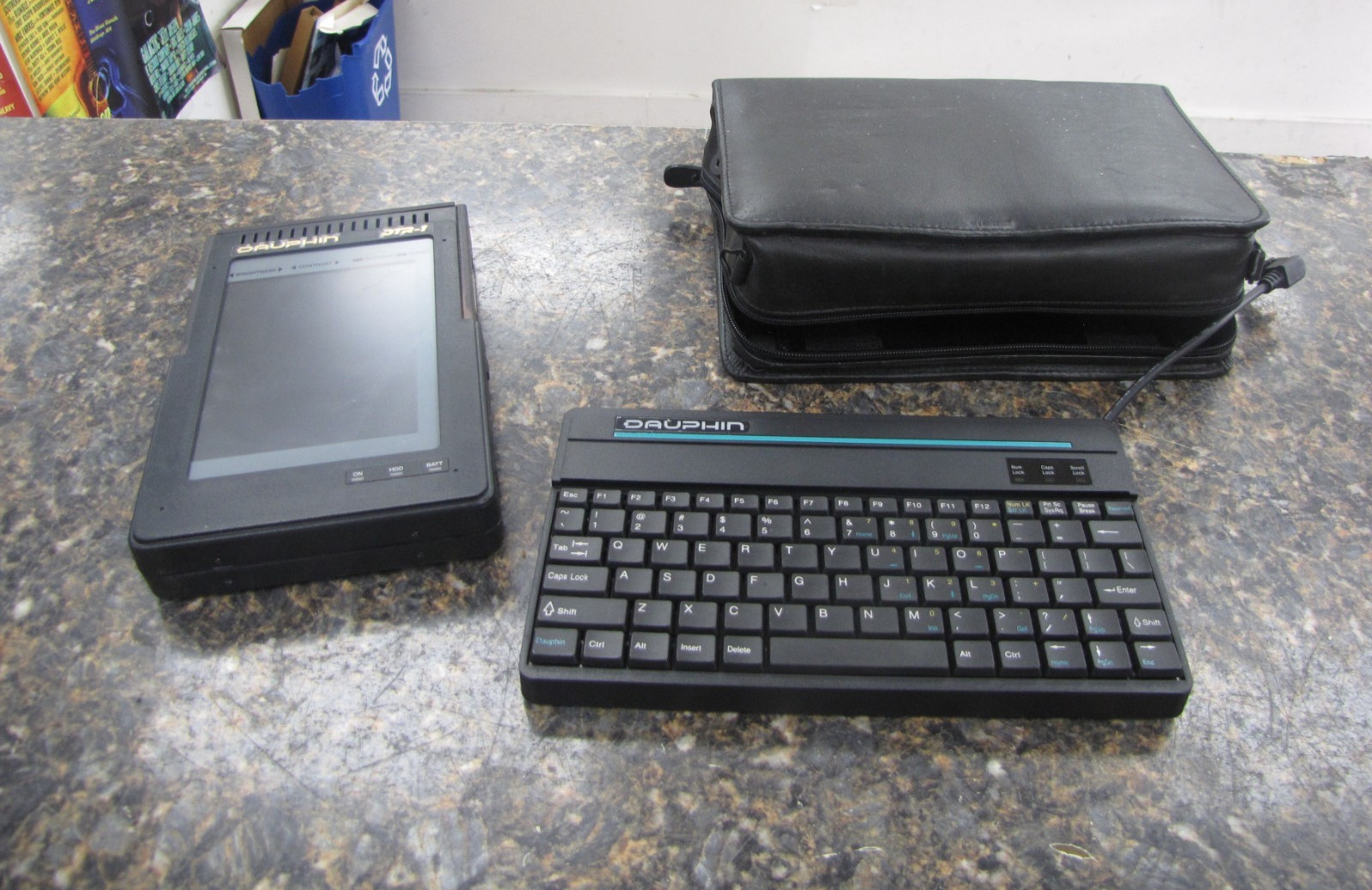 Vintage Dauphin DTR-1 Desktop Handheld Computer W/ Keyboard - OB19