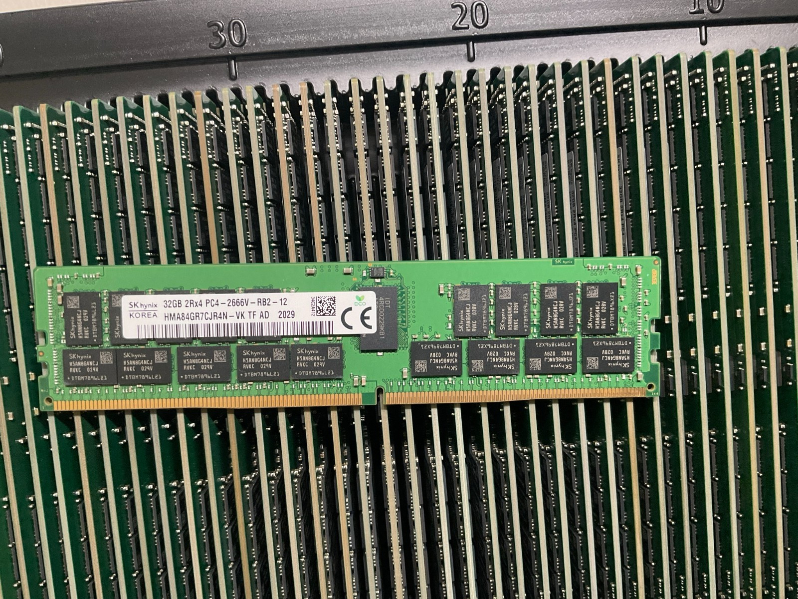 HMA84GR7CJR4N-VK HYNIX 32GB (1X32GB) 2RX4 PC4-2666V DDR4 MEMORY HMA84GR7CJR4N-VK HYNIX 32GB (1X32GB) 2RX4 PC4-2666V DDR4 MEMORY