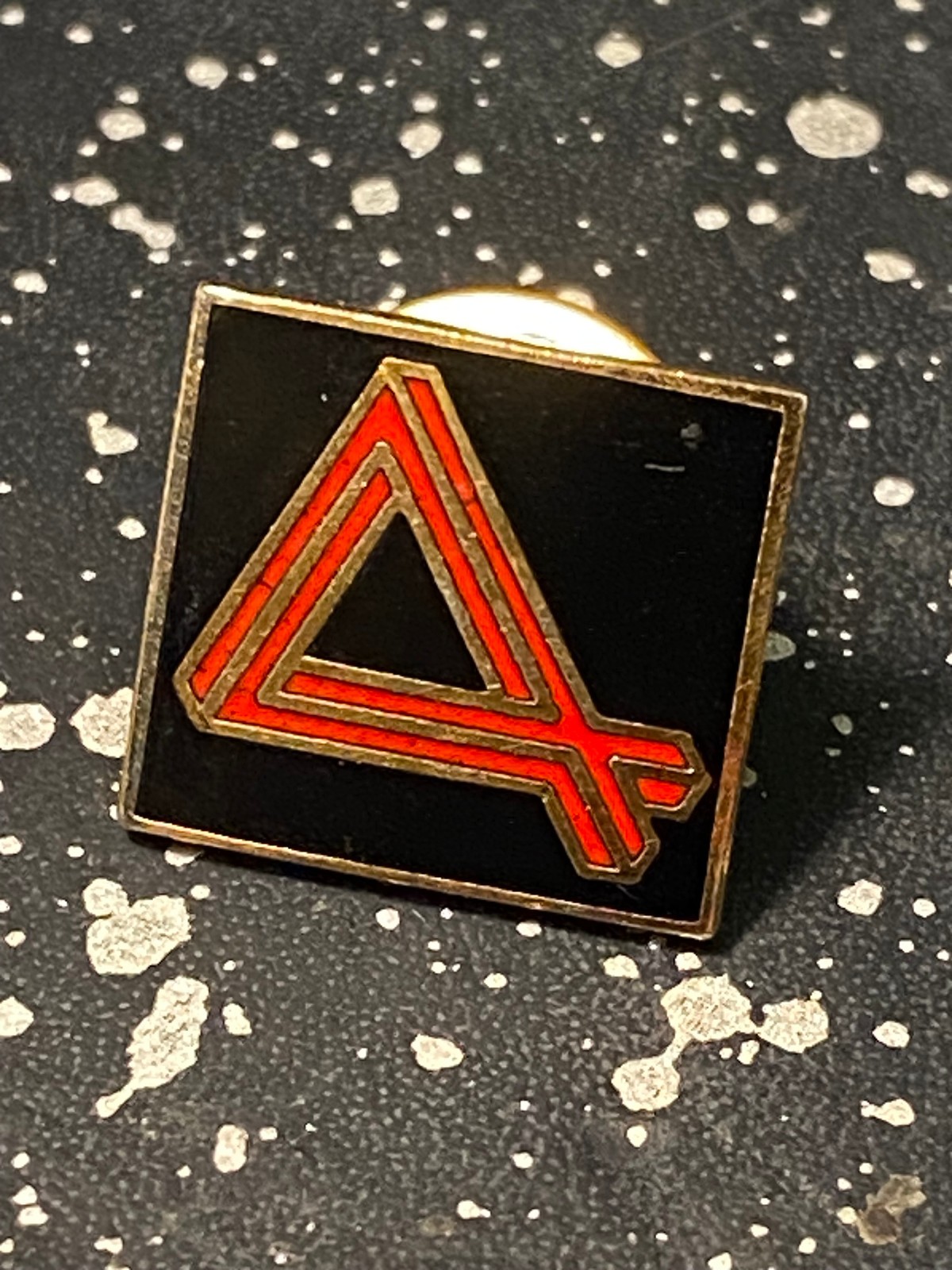 Rare Apple Computer 4D 4th Dimension Software ACIUS Company Logo Pin Lapel Vtg