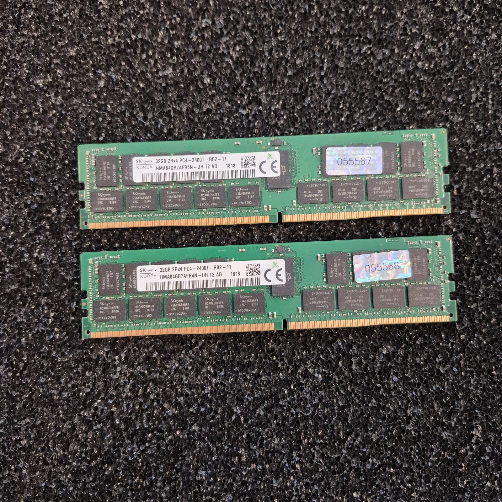 One Hynix 32GB DDR4-2400 PC4-19200 2Rx4 ECC RDIMM ServerMemory HMA84GR7AFR4N-UH One Hynix 32GB DDR4-2400 PC4-19200 2Rx4 ECC RDIMM ServerMemory HMA84GR7AFR4N-UH