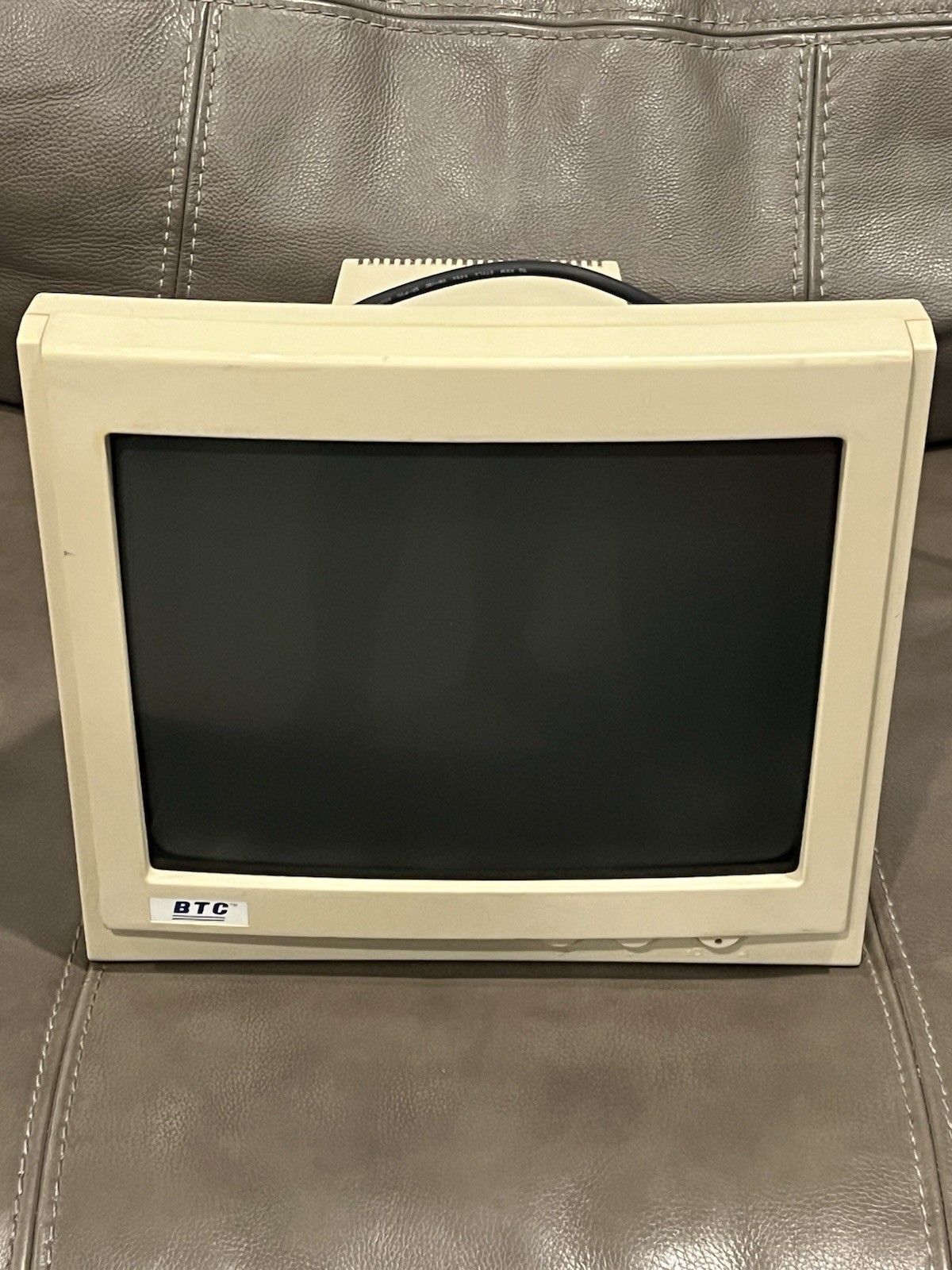 Vintage BTC CRT Monitor QC-1418 Vintage BTC CRT Monitor QC-1418