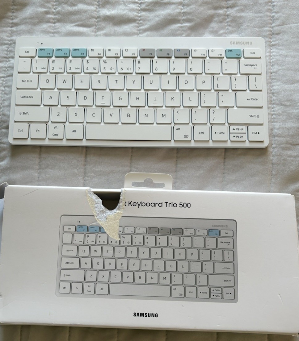 SAMSUNG  Smart Bluetooth Wireless Keyboard Trio 500 Multi Pairing
