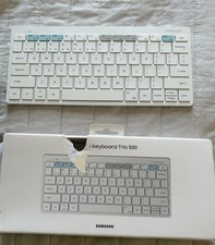 SAMSUNG  Smart Bluetooth Wireless Keyboard Trio 500 Multi Pairing picture