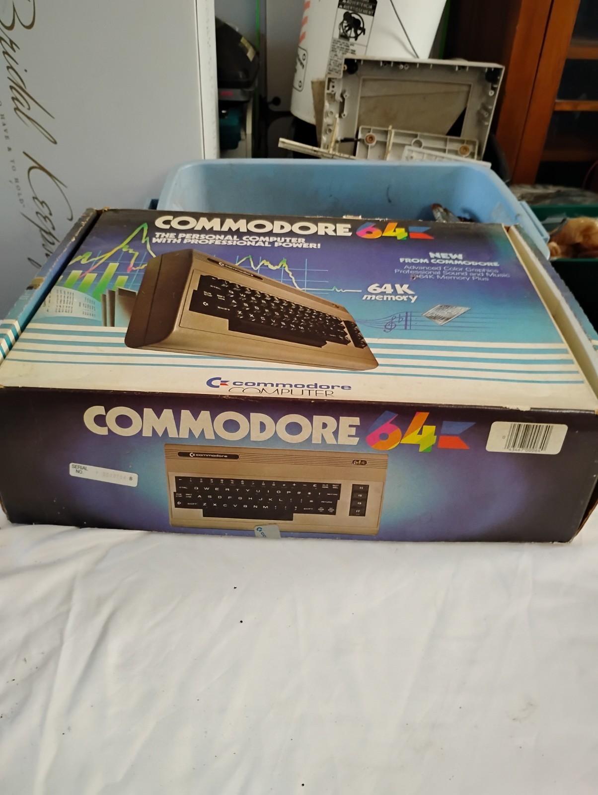 Vintage commodore 64 computer new In Box Vintage commodore 64 computer new In Box