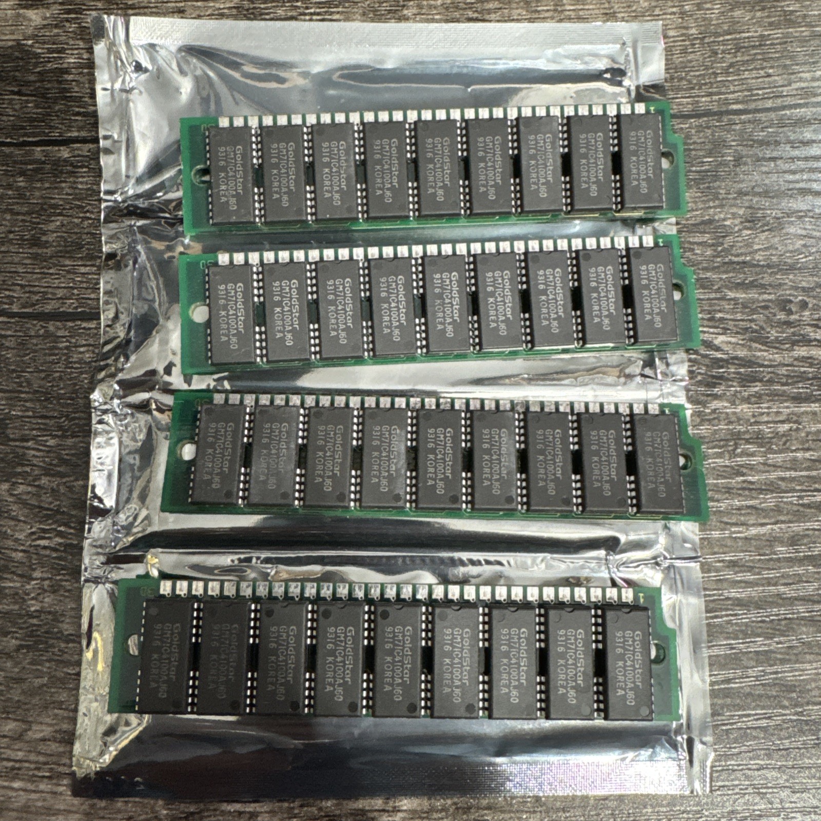 Vintage Lot of (4) Goldstar E71042 30-pin SIMM Memory Module for Mac/Amiga