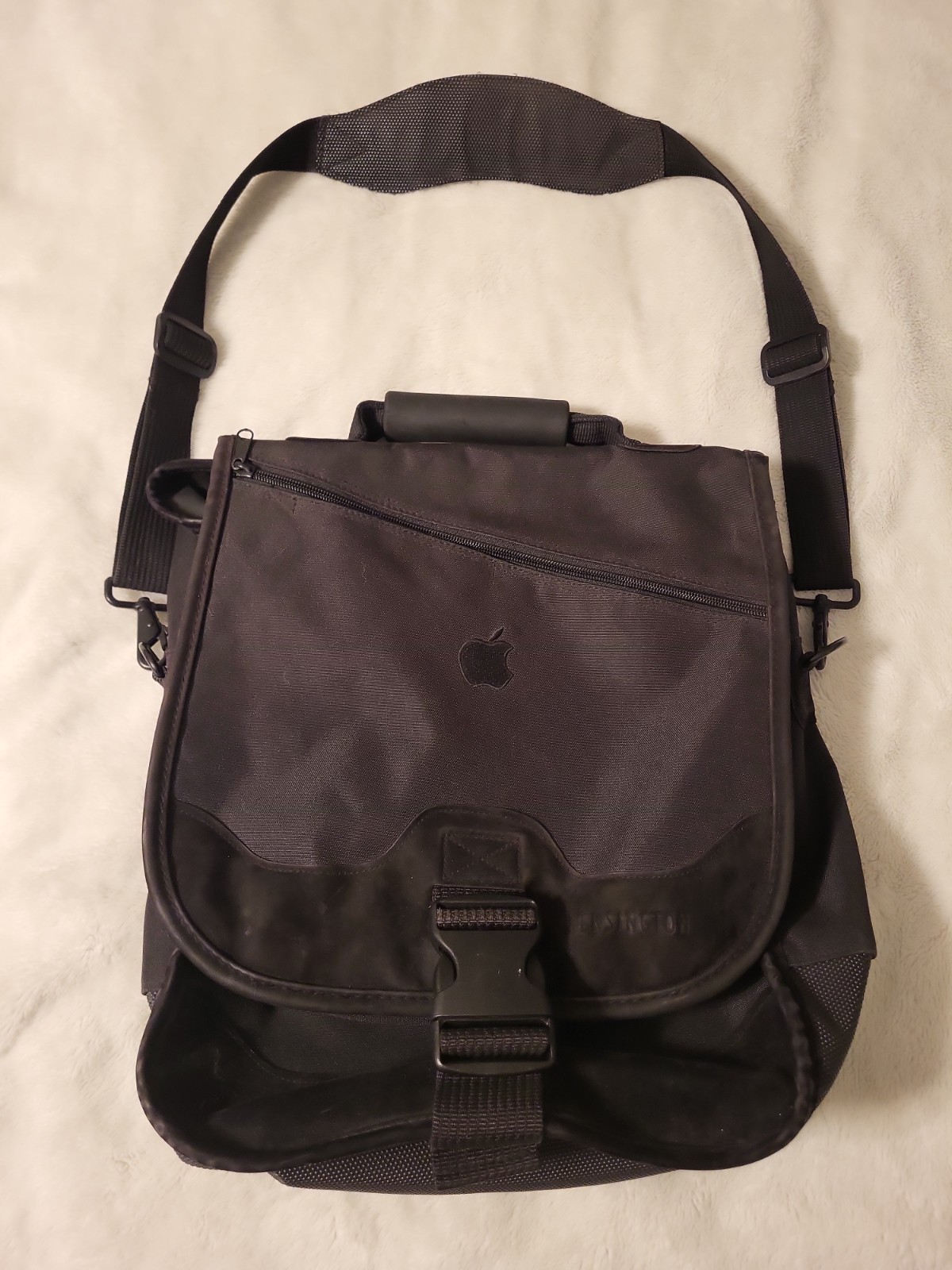 Vintage Apple Kensington SaddleBag Convertible Laptop Backpack Messenger Bag Y2K Vintage Apple Kensington SaddleBag Convertible Laptop Backpack Messenger Bag Y2K
