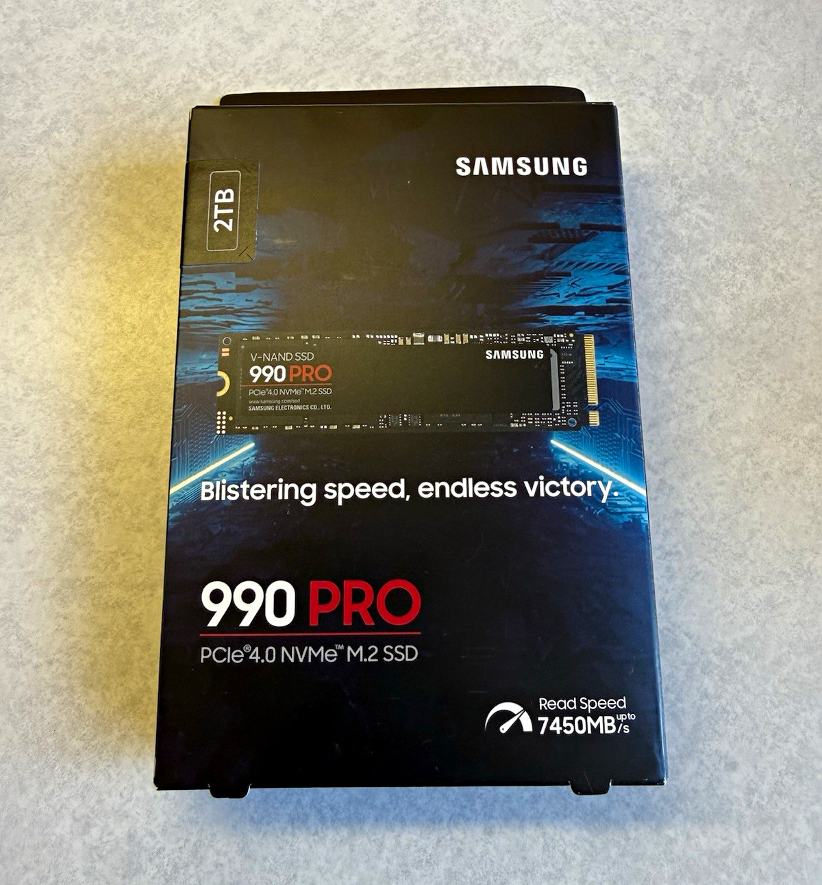 Samsung 990 PRO 2TB M.2 NVMe PCIe 4.0 Internal SSD (MZ-V9P2T0B/AM)