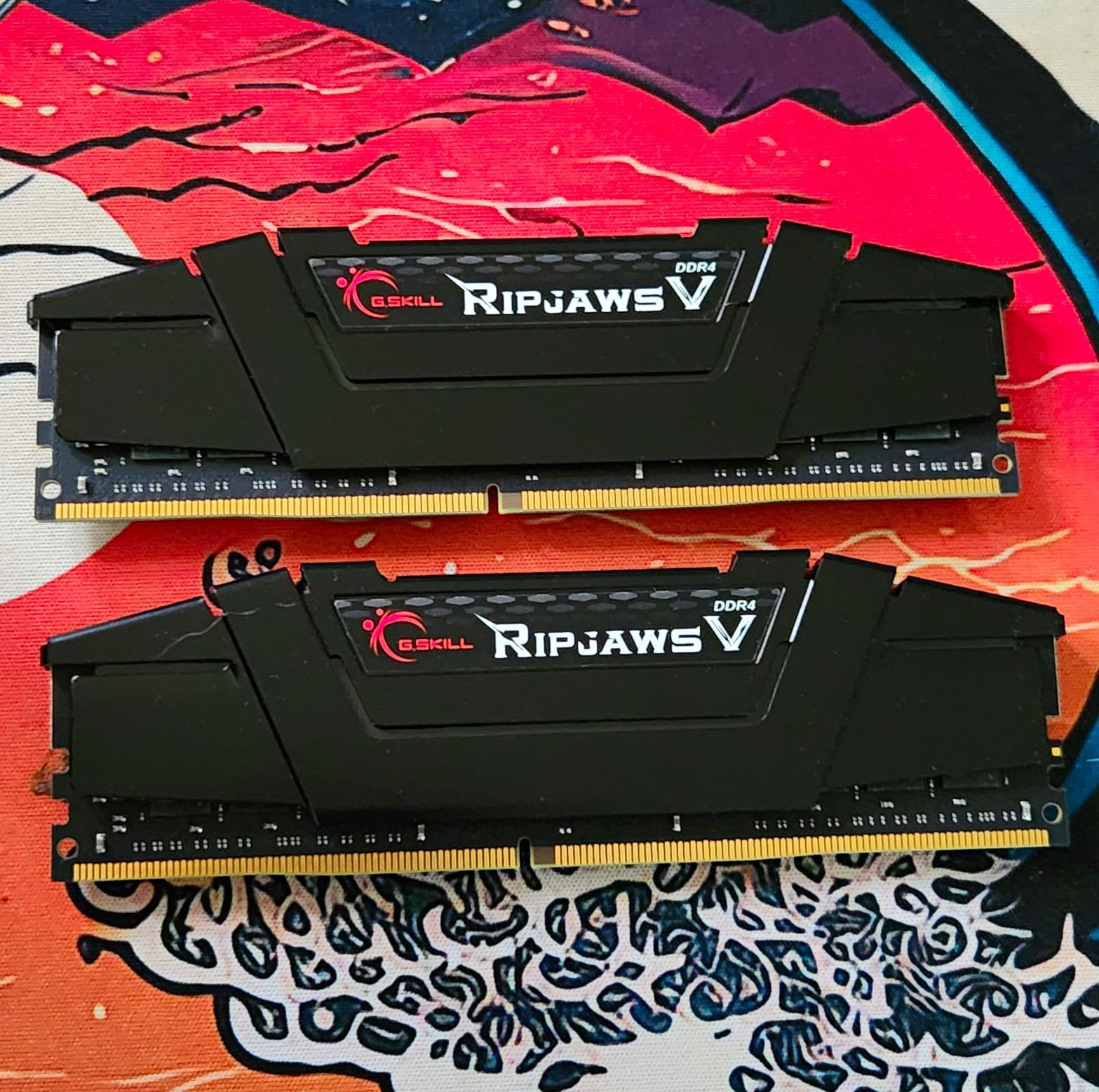 32GB (2x16GB) DDR4-3200 G.SKILL Ripjaws V Intel XMP 2.0 DIMM 288p