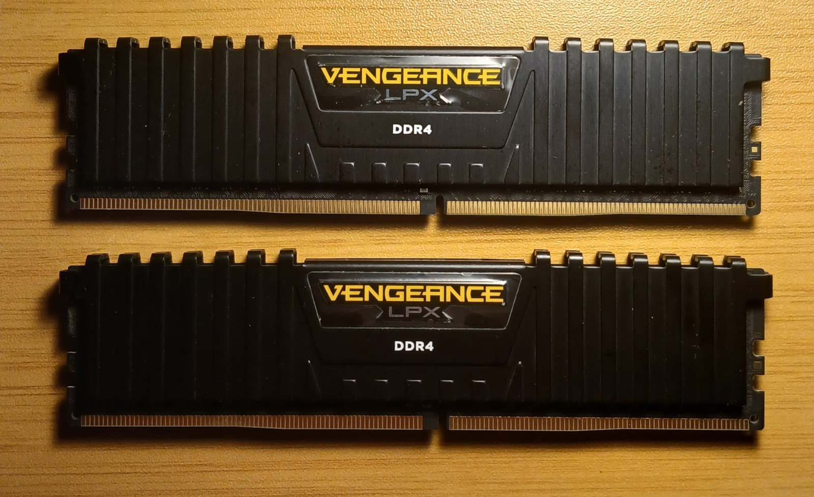Corsair Vengeance LPX DDR4-3000 RAM 16GB(2x8GB) CL-15-17-17-35 Black