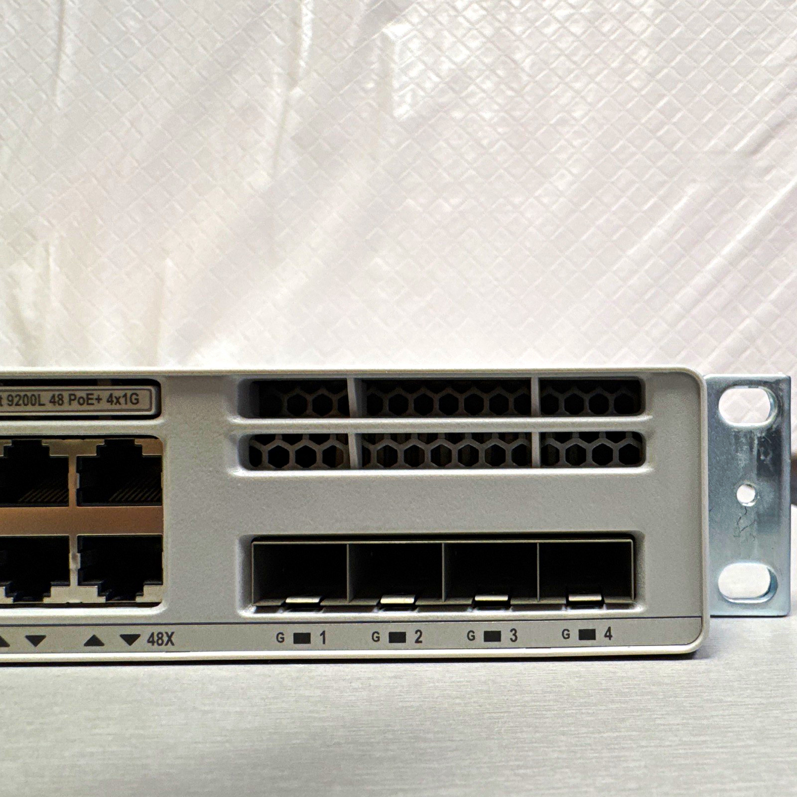 Cisco Catalyst 9200L 48-Port PoE+ Switch 4x1G SFP Managed C9200L-48P-4G-E Cisco Catalyst 9200L 48-Port PoE+ Switch 4x1G SFP Managed C9200L-48P-4G-E