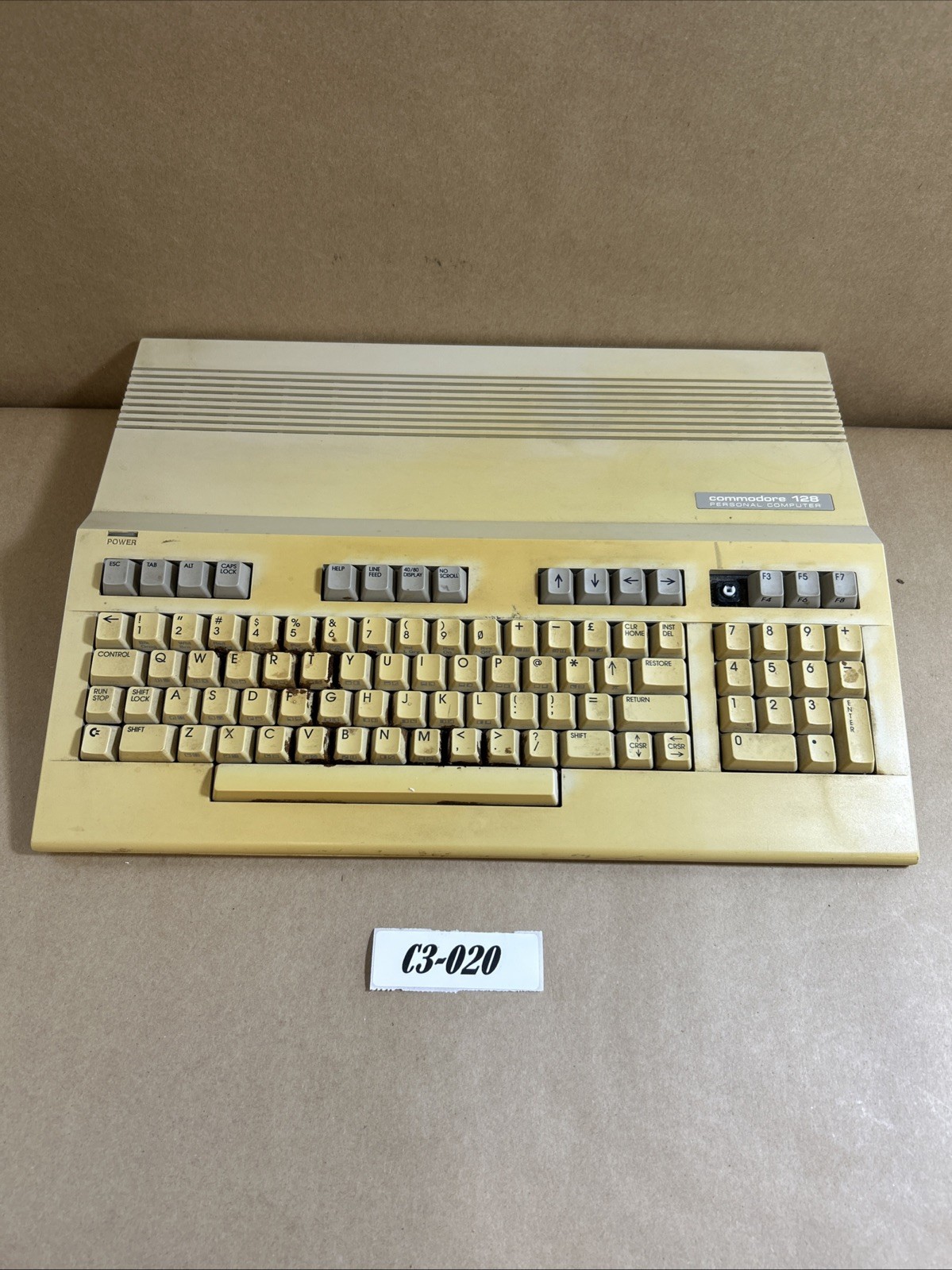 Commodore 128 C128 Computer FOR PARTS / REPAIR Untested Missing Key No Cords Commodore 128 C128 Computer FOR PARTS / REPAIR Untested Missing Key No Cords