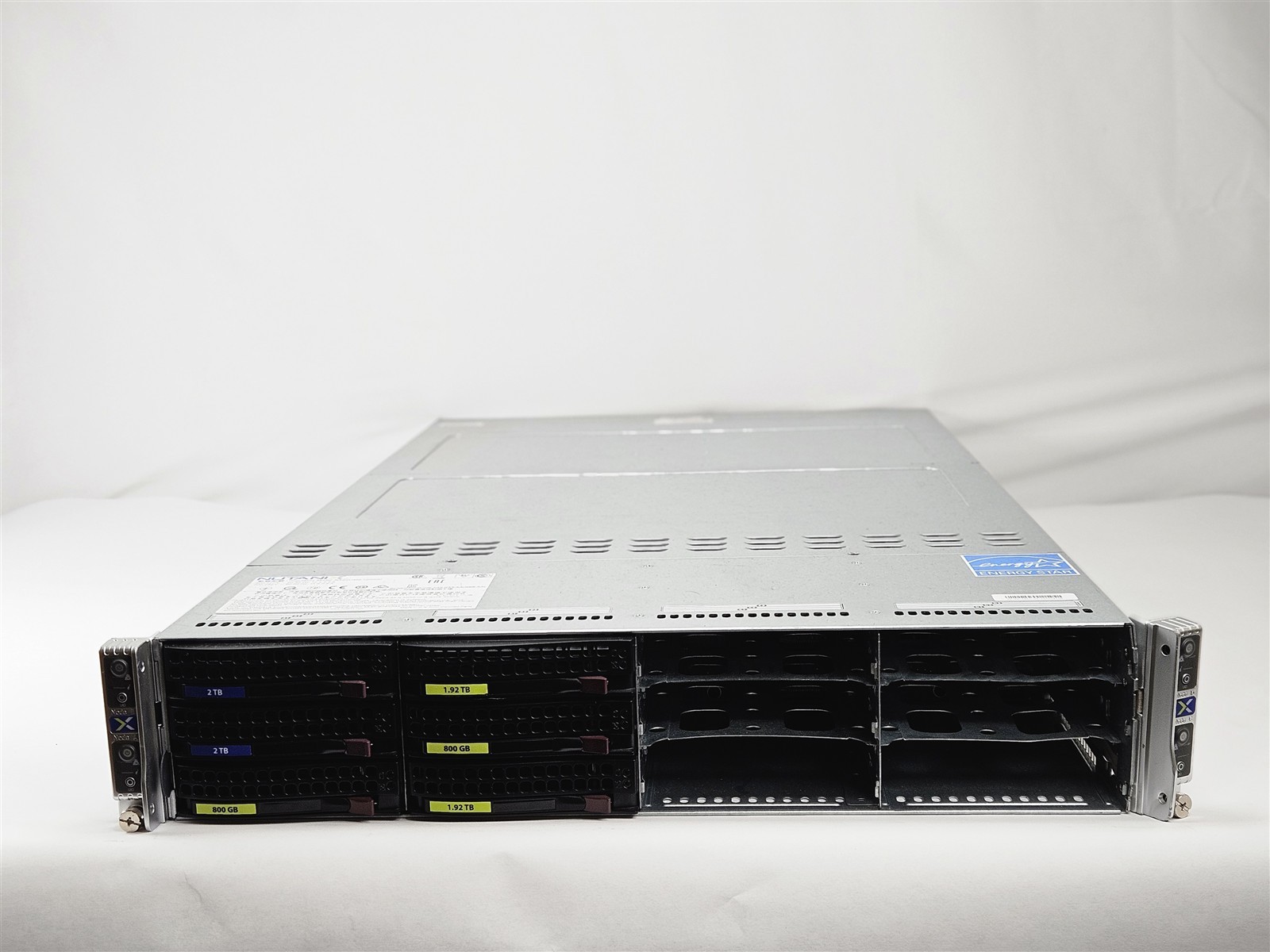 Nutanix NXS2U4NS24G500 2U HCI Server Chassis Barebones Nutanix NXS2U4NS24G500 2U HCI Server Chassis Barebones