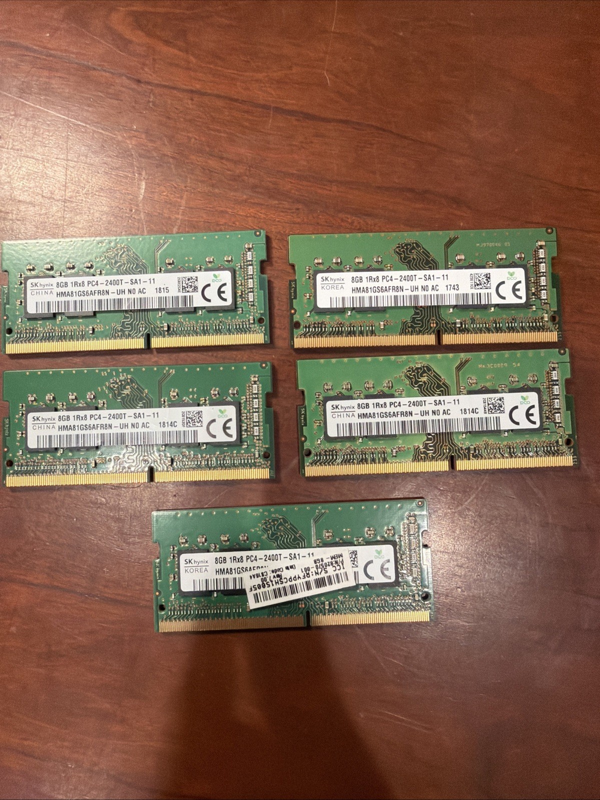 SK hynix 8GB PC4-19200T-S DDR4-2400 Memory - HMA81GS6AFR8N-UH SK hynix 8GB PC4-19200T-S DDR4-2400 Memory - HMA81GS6AFR8N-UH