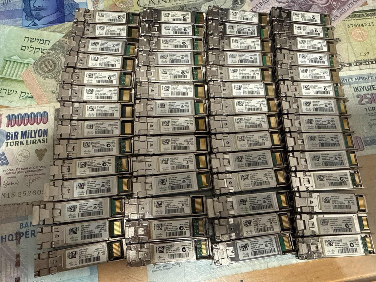 LOT of 50 – Genuine Cisco SFP-10G-SR V03 10GBASE-SR SFP+ Transceiver 10-2415-03