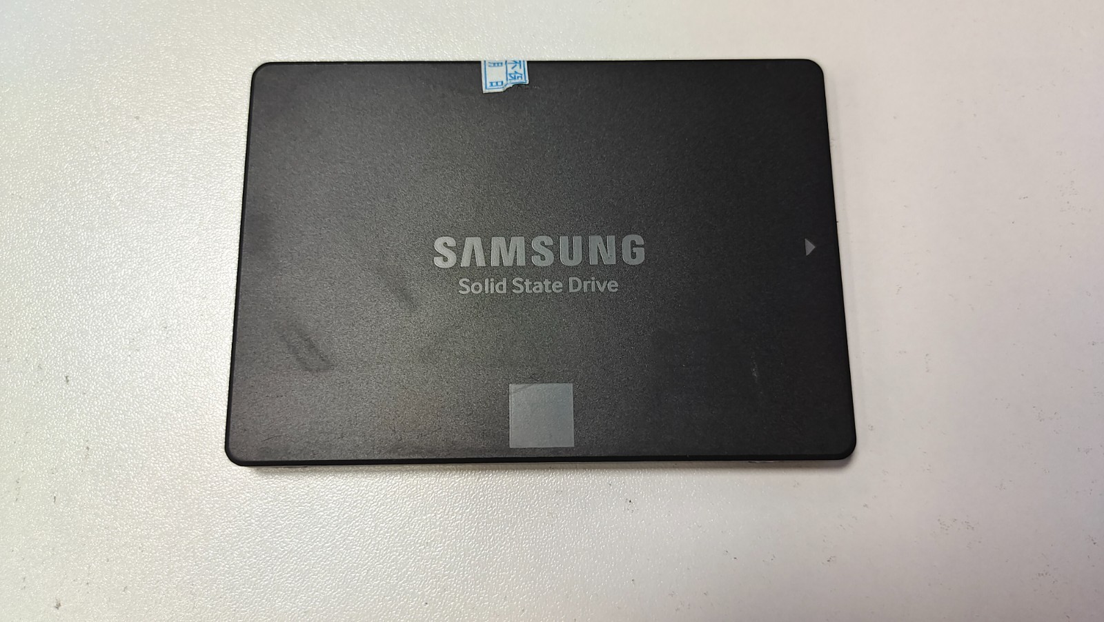 Mixed Brand 120/128/240/256GB SSD 2.5
