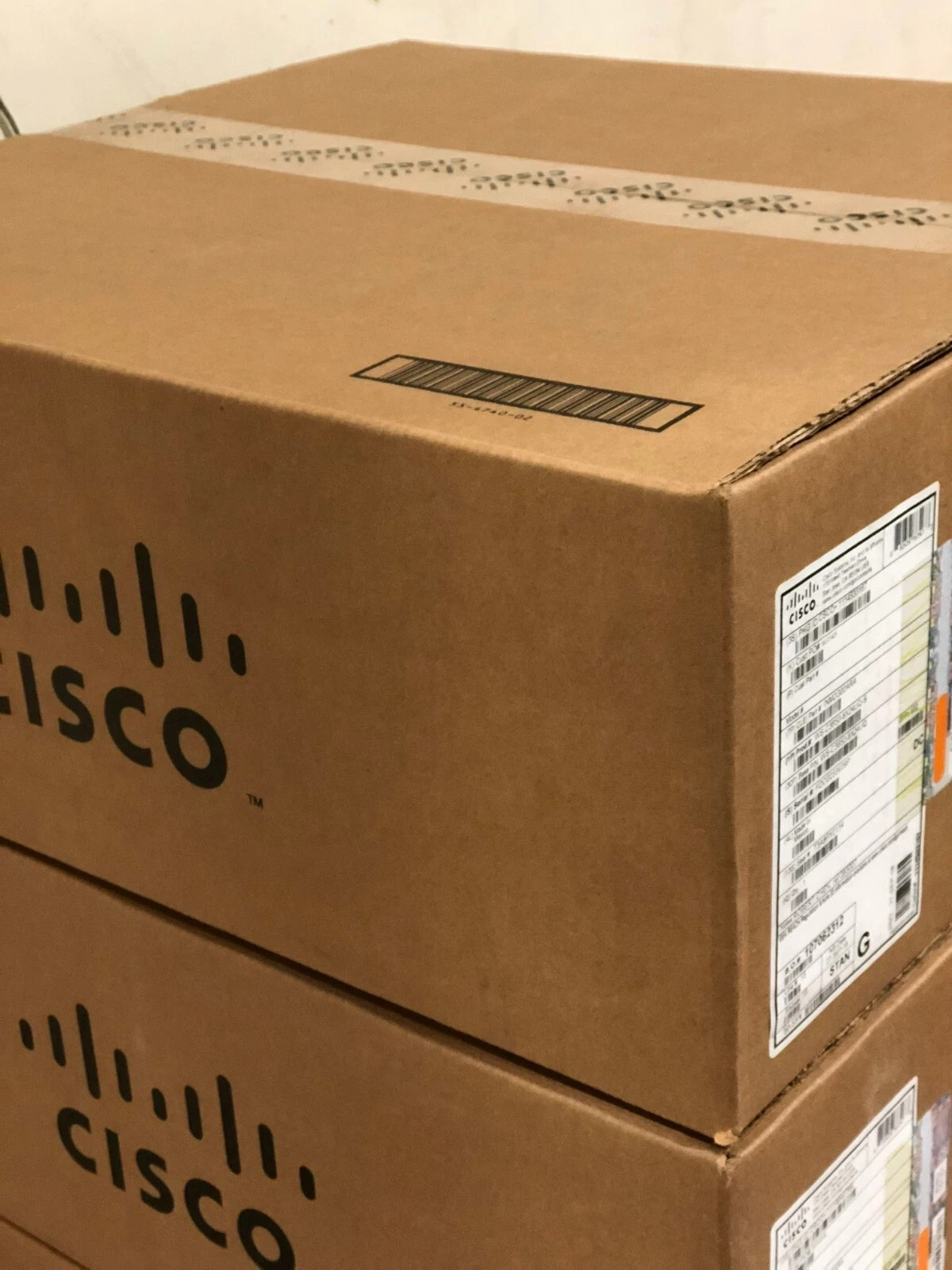 Brand New Cisco Catalyst C8300-1N1S-6T 8300 Series Edge Router Sealed Box Brand New Cisco Catalyst C8300-1N1S-6T 8300 Series Edge Router Sealed Box