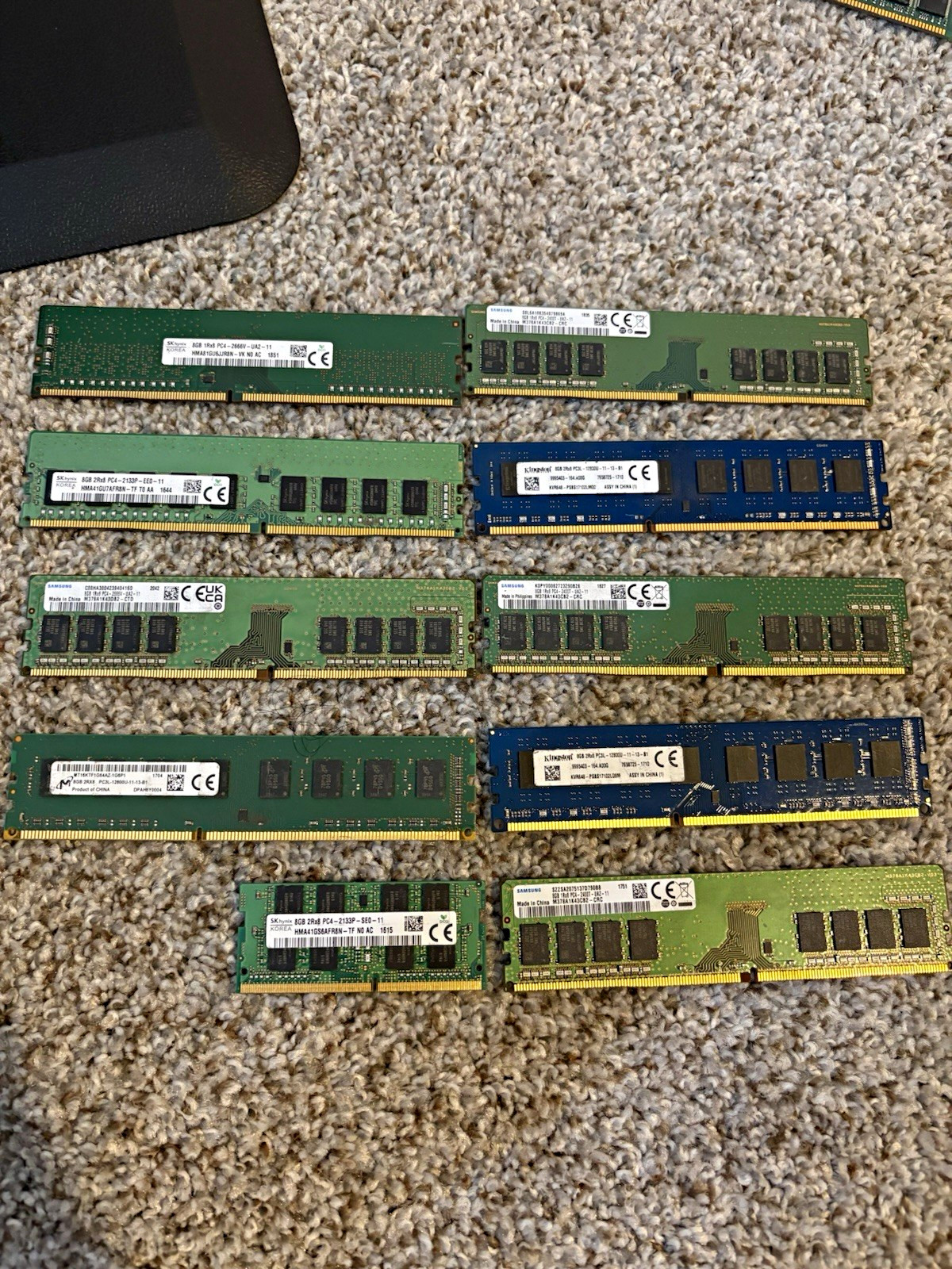 Samsung 8GB (4x4GB) DDR4 288-Pin DIMM Non-ECC Unbuffered PC4-2133P