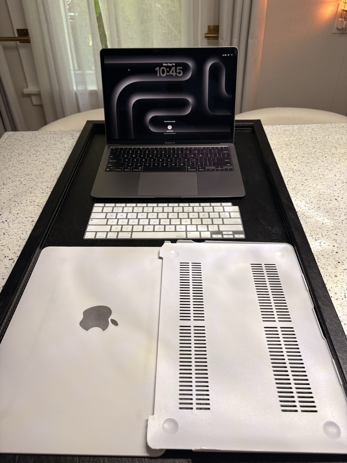 Apple MacBook Air 13 in 2020 Space Gray/Apple M1 3.2 GHz, 256 GB 8 GB 7-Core
