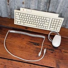 Vintage APPLE KEYBOARD II & DESKTOP BUS MOUSE Macintosh M0487 M2706 UNTESTED picture