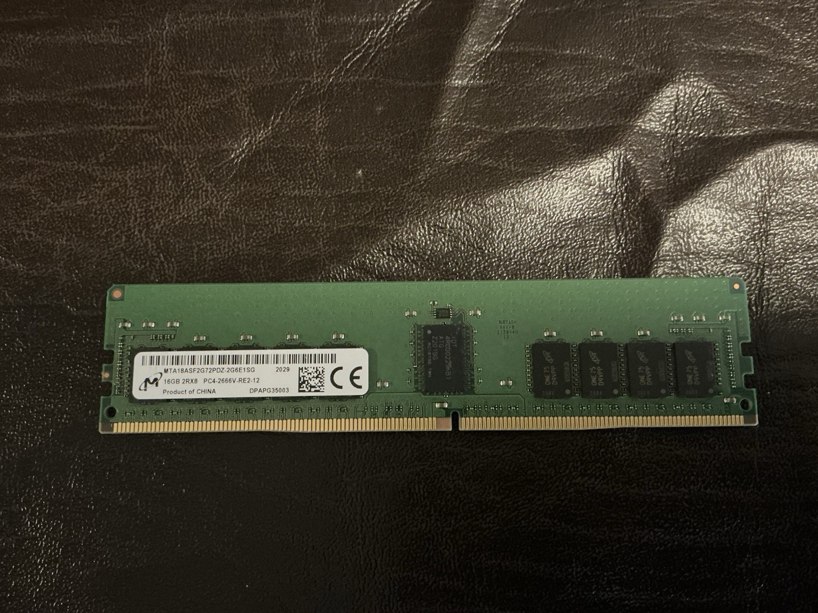 Micron 16GB DDR4-2666 ECC RDIMM Server RAM MTA18ASF2G72PDZ-2G6E1SG 2Rx8 Micron 16GB DDR4-2666 ECC RDIMM Server RAM MTA18ASF2G72PDZ-2G6E1SG 2Rx8