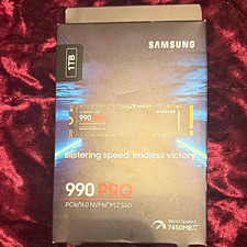 Samsung 990 PRO 1TB PCIe 4.0 NVMe M.2 Internal SSD 7450MB/s Read picture