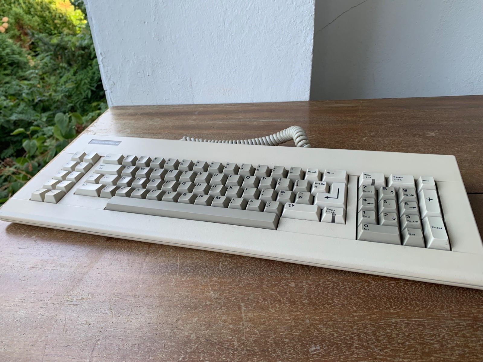 Amiga 2000 / A2000 Keyboard - Original Commodore - Vintage Retro