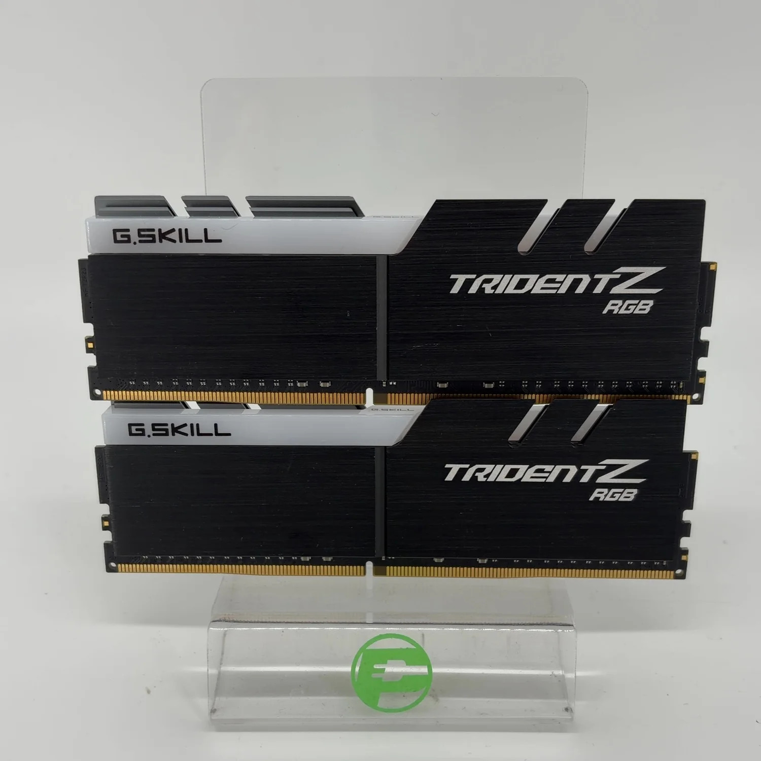 G.Skill Trident Z RGB 64GB (2x32GB) RAM DDR4 4000MHz F4-4000C18D-64GTZR