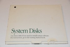 1991 vintage Apple Macintosh LCIII System Disks 914-0363-B software ver 1.0 7.1 picture