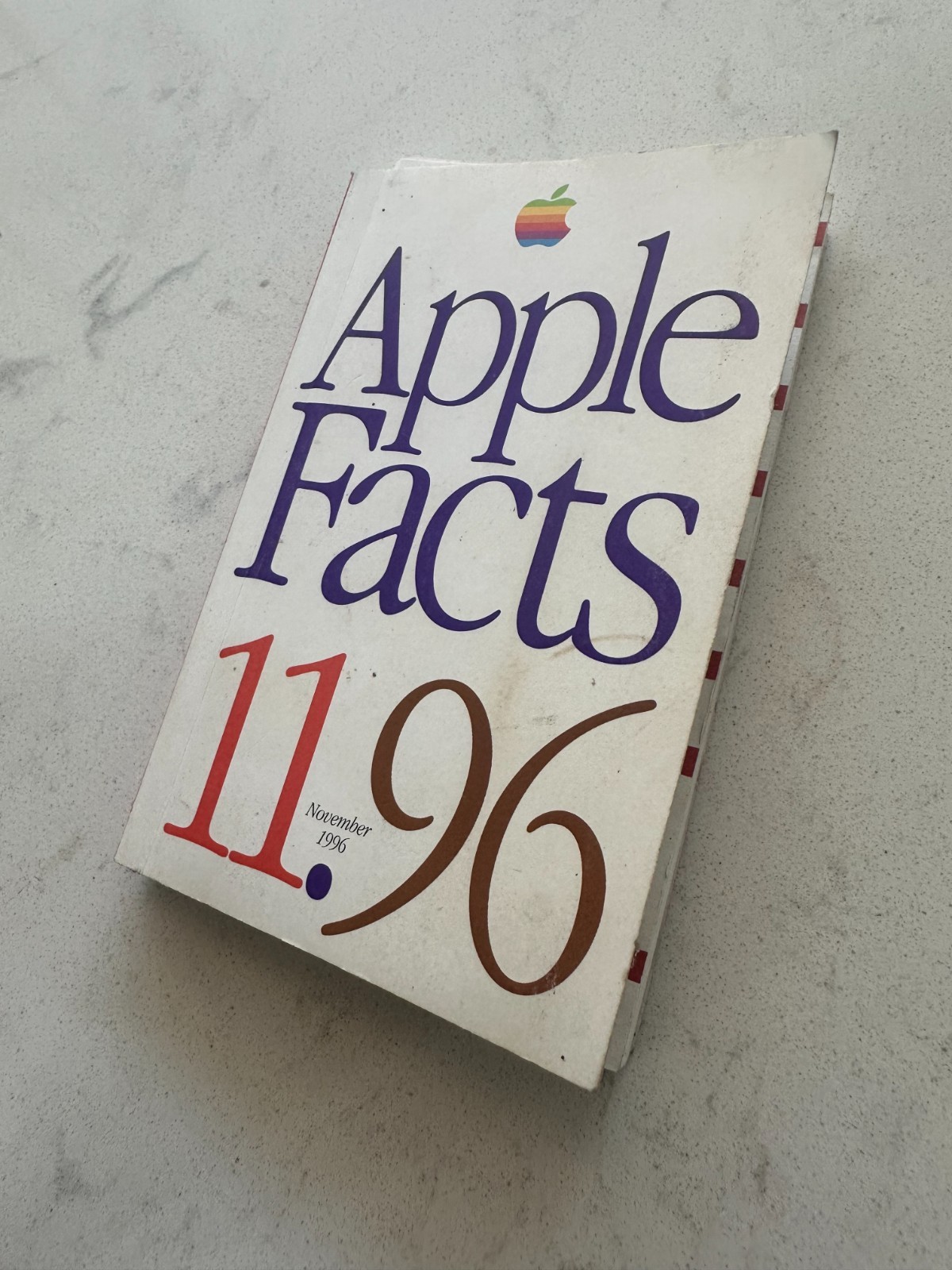 Apple Facts 11.96 November Vintage Apple Computer Book Apple Facts 11.96 November Vintage Apple Computer Book